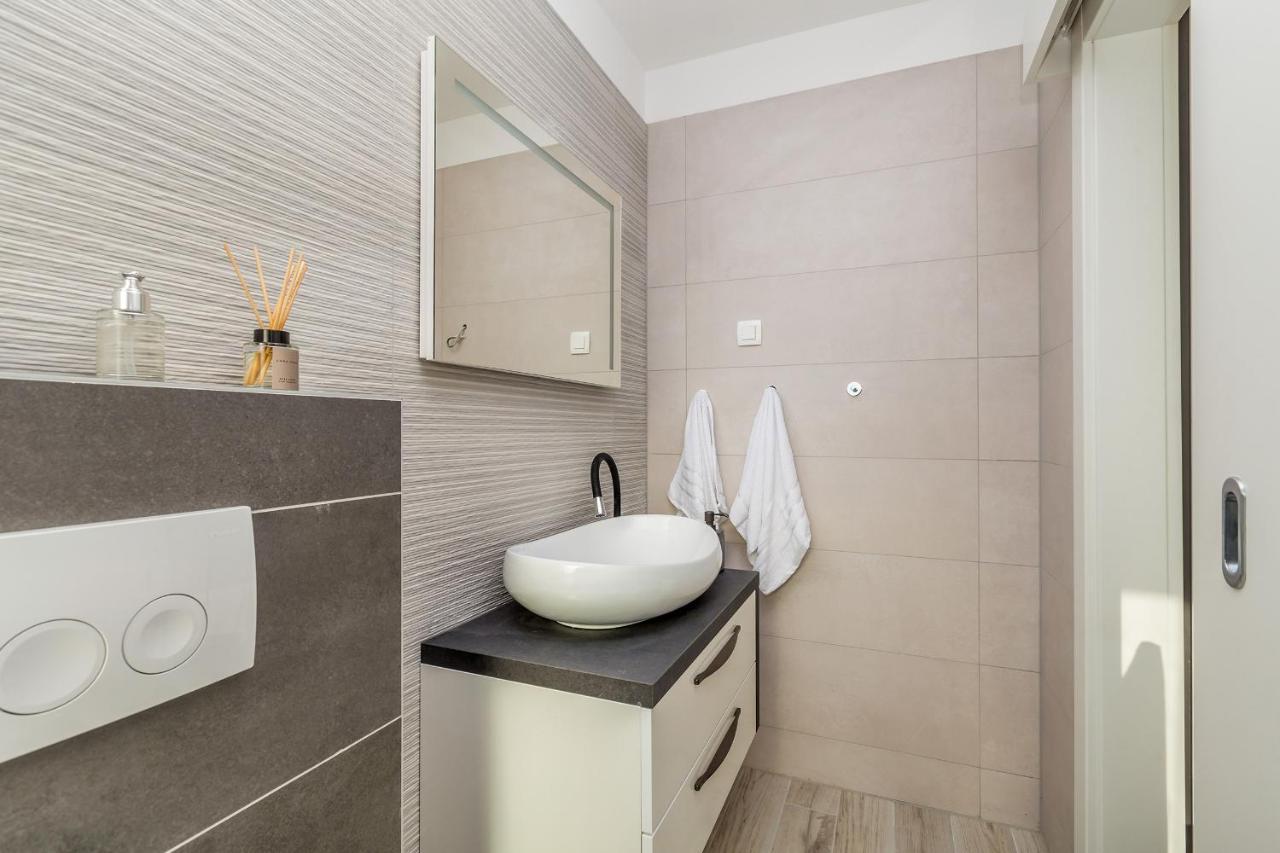 Apartments Solis Lacus Penthouse Njivice Exteriér fotografie