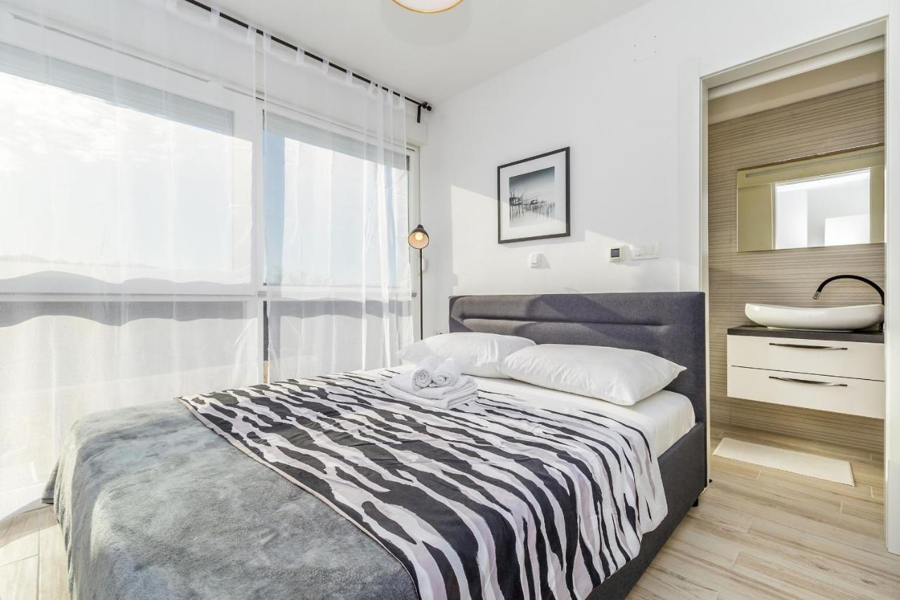 Apartments Solis Lacus Penthouse Njivice Exteriér fotografie